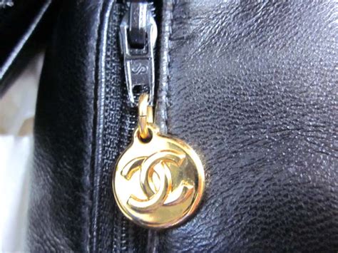 did chanel vintage bags have aliee zippers|chanel purses.